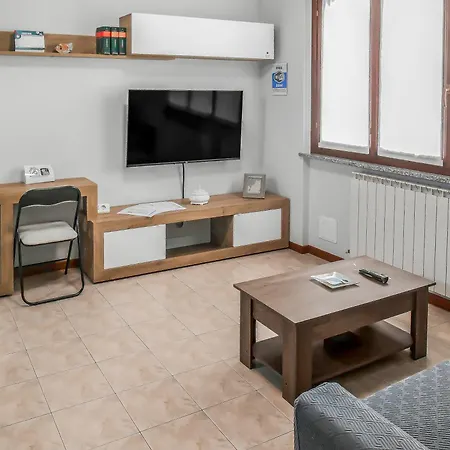 Bilocale Moderno A Nord Self Check-in - Wi-fi Appartement *